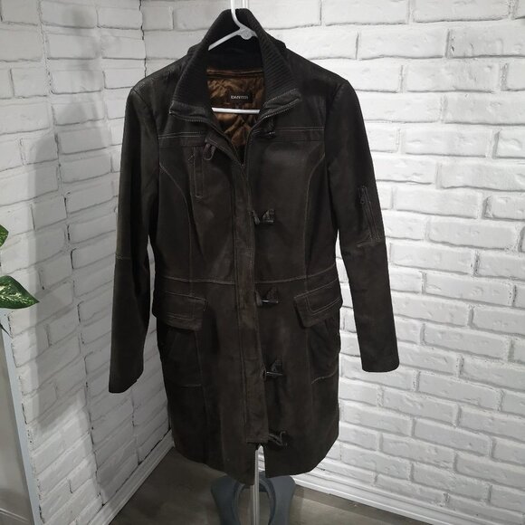 Danier Leather Ladies Dark Brown Full Zip with Toggle Buttons Coat - Picture 1 of 14